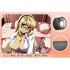 Freezing a big anime mouse pad DSD082