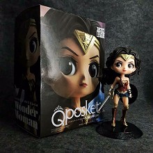 Qposket Wonder Woman figure