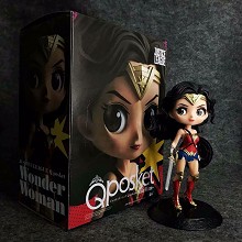 Qposket Wonder Woman figure