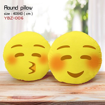 The face round pillow