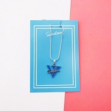 SEVENTEEN star necklace