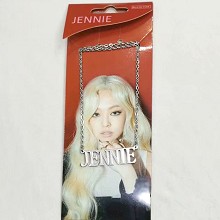 JENNIE star necklace