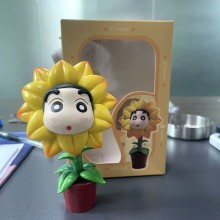 Crayon Shin-chan sunflower anime figure