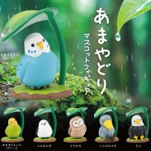 6pcs/set Cute Birds Budgerigar Owl Shoebill Eagle Avoid Rain Under Leaf figures